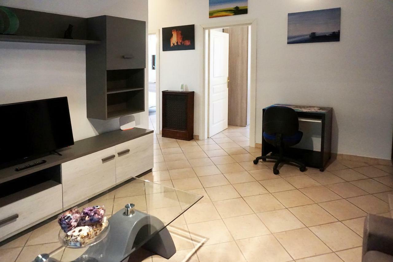 Appartement Finalborgo Location à Finale Ligure Extérieur photo